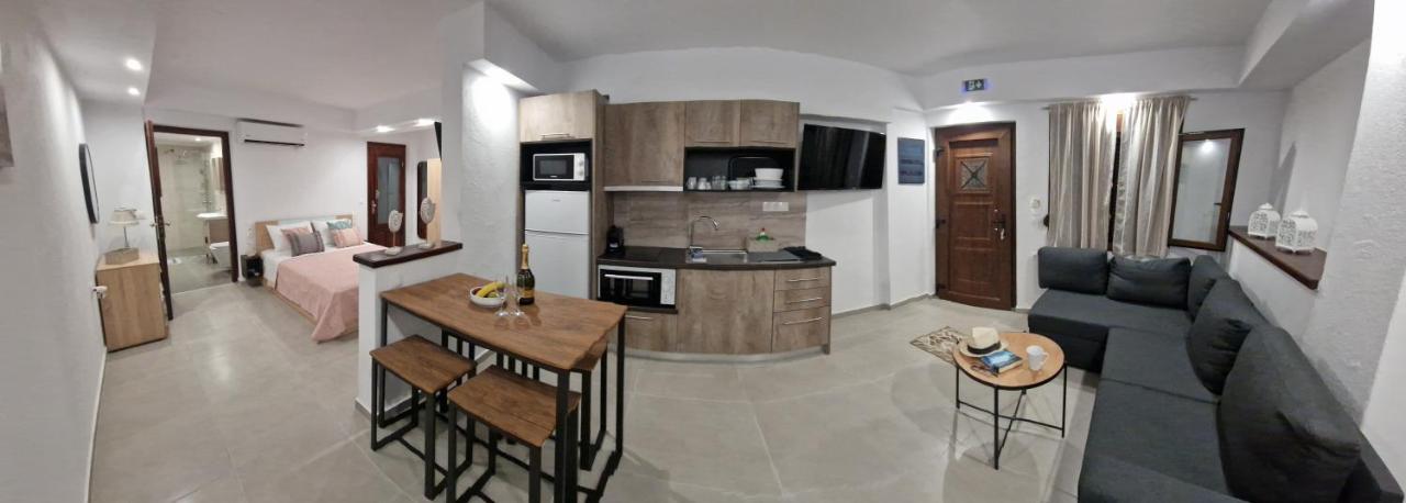 Το Στενάκι Leilighet Skiáthos Eksteriør bilde